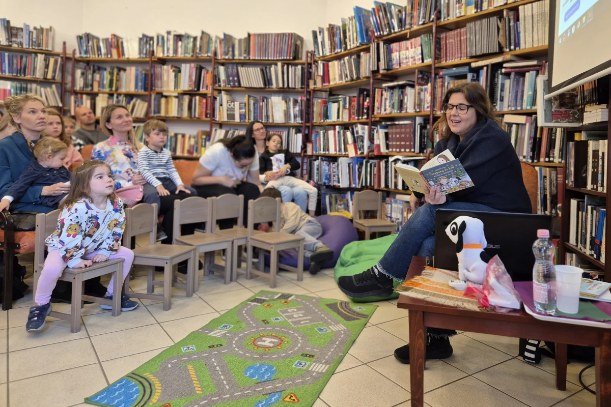 pasztohy_panka_iro_olvasó